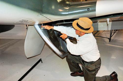 Roush-Aviation-Hanger-Services-4
